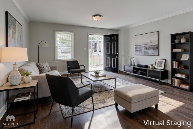 Photo - 302 Jones St