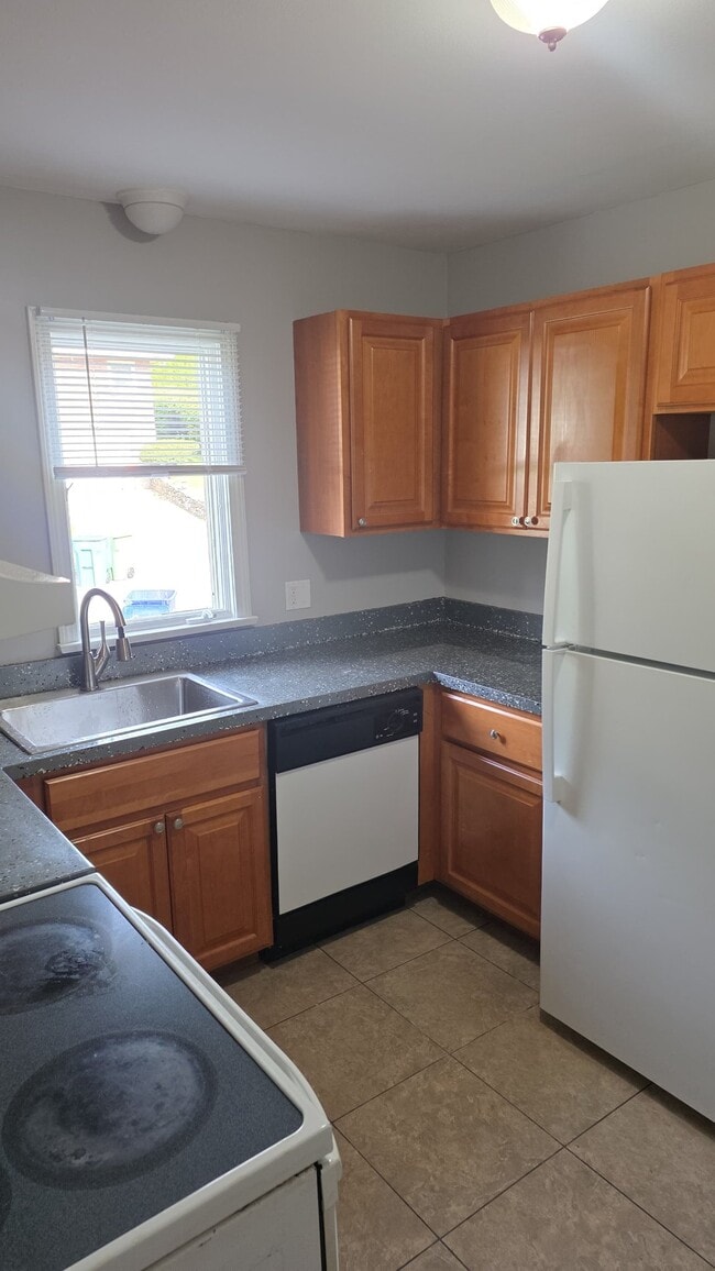 40 Whitewood Rd Unit 26