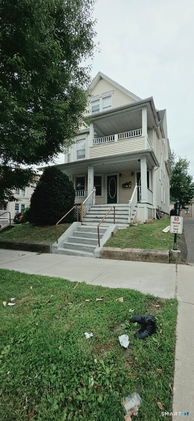 1455 North Ave Unidad 1st Fl
