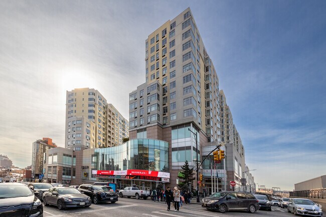 Photo - Sky View Parc