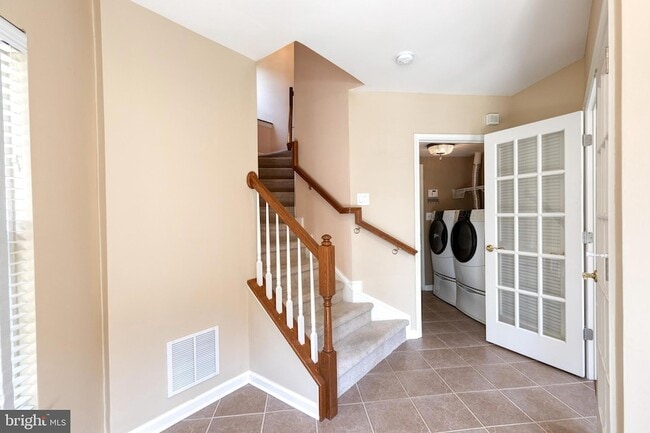 1503 Martock Ln