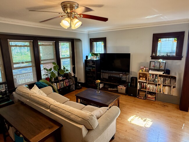 Photo - 541 N 62nd St Unidad Lower