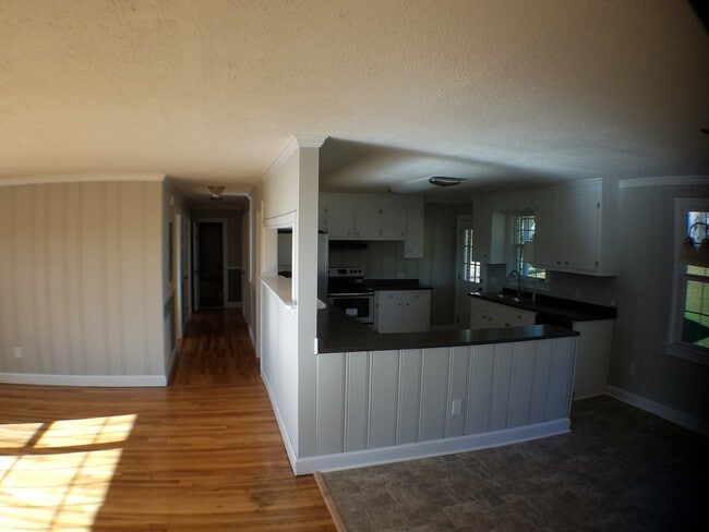 Photo - 245 Hood Rd