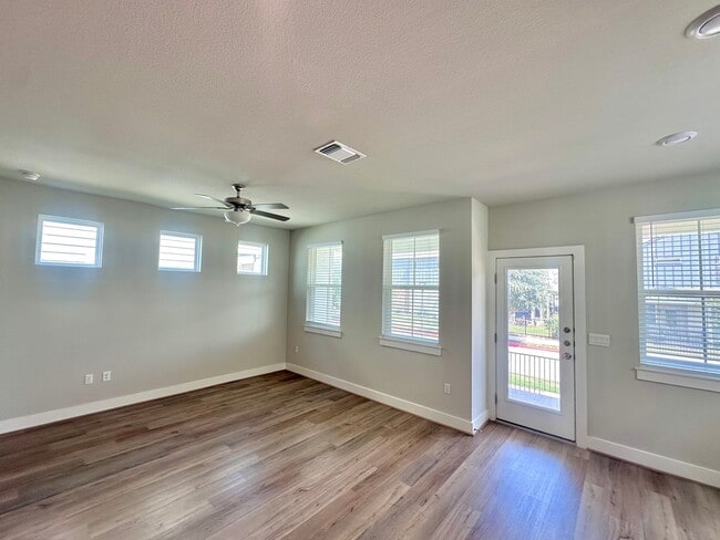 Photo - Modern 3-Bedroom, 2.5-Bathroom in Easton P...
