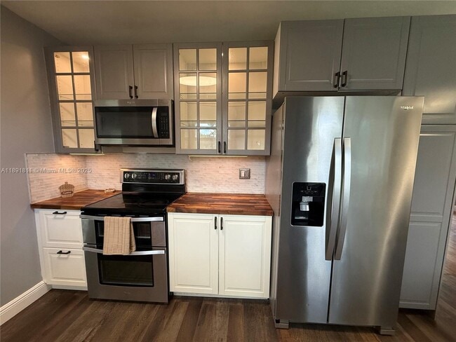 Photo - 11305 NE 13th Ave