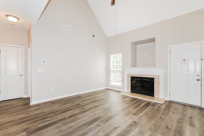 Photo - 106 Shadow Creek Ct