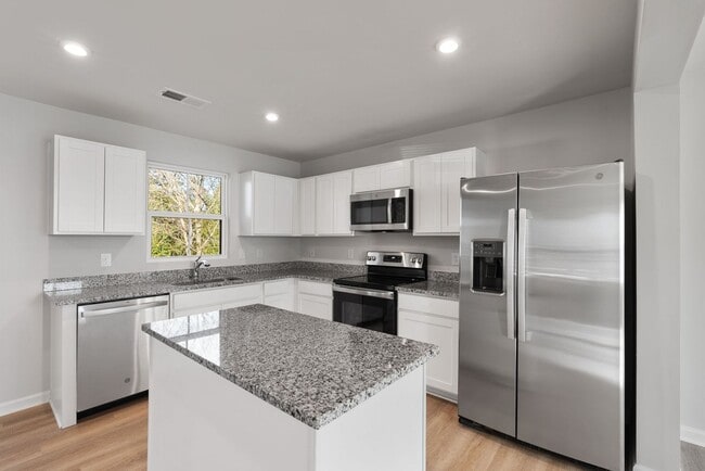 Photo - 109 Brooklane Ct