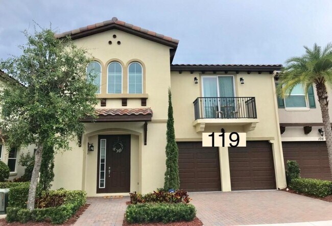 Photo - 119 Diamante Way