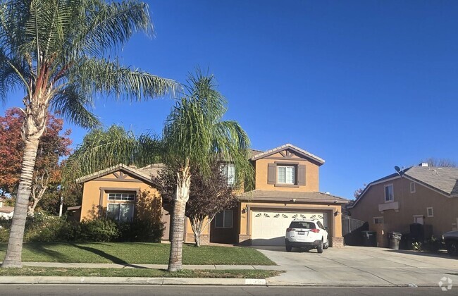 Building Photo - 4 Bedroom 3 Bathroom Home in Hemet