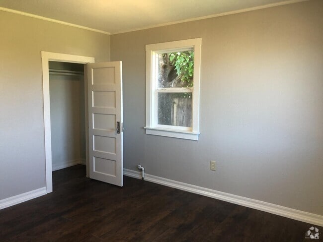 Building Photo - 4375 Stony Point Rd Rental