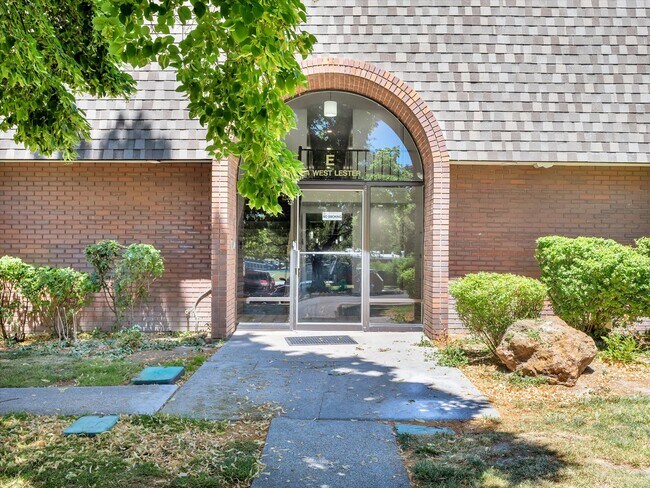Photo - 34 W Lester Ave Condo
