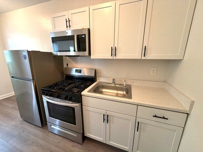 Photo - 116 44th Street NE