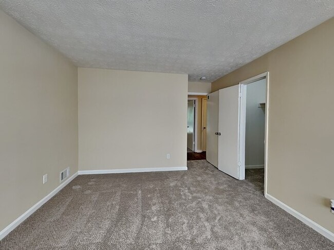 Photo - 6928 Cedar Hill Ct