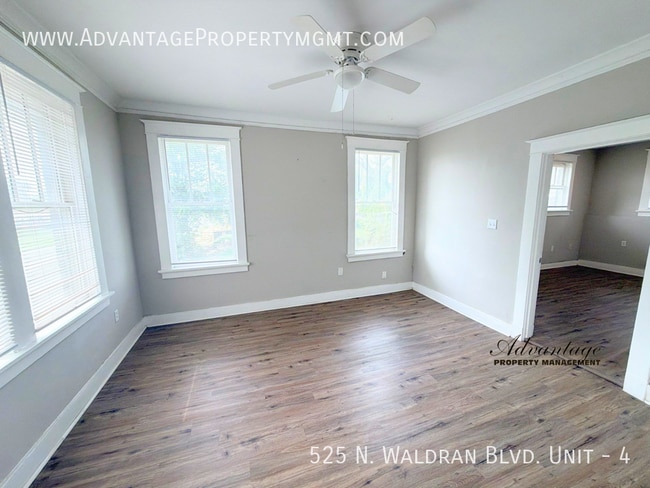 Photo - 525 N Waldran Blvd