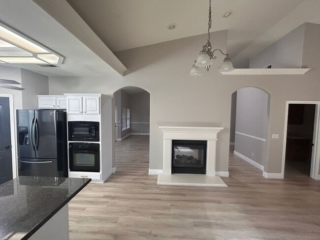 Photo - Designer living with extra solar panels in North Hanford.
