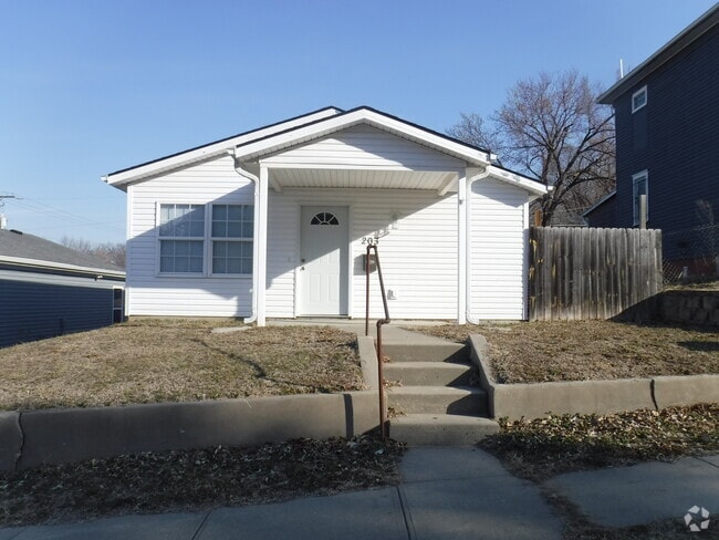 Building Photo - 203 Harvard St Rental