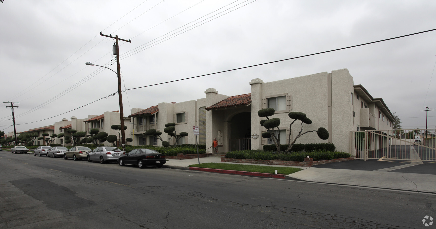 El Sereno Apartments - El Sereno Apartments