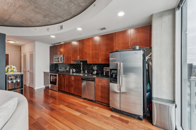 Photo - 400 W Peachtree St NW Unit #2810