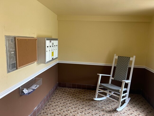 Photo - 6823 N Northwest Hwy Unidad 125