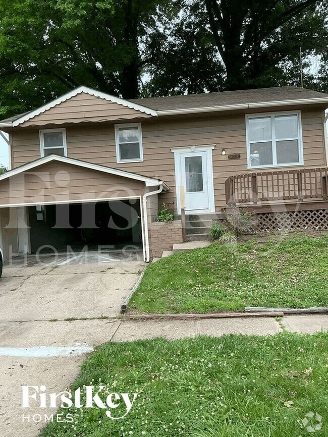Building Photo - 521 Fairlane St Rental