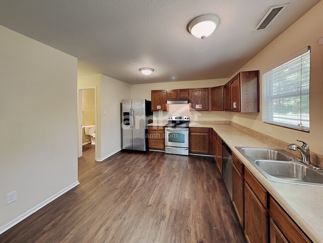 Photo - 227 Morning Dew Dr