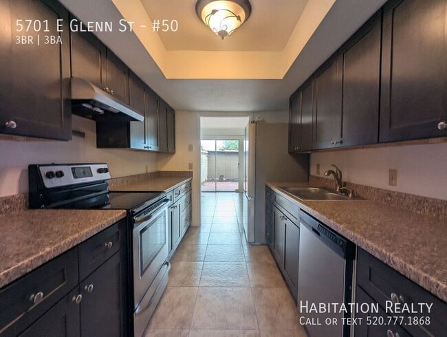 Building Photo - 5701 E Glenn St Rental