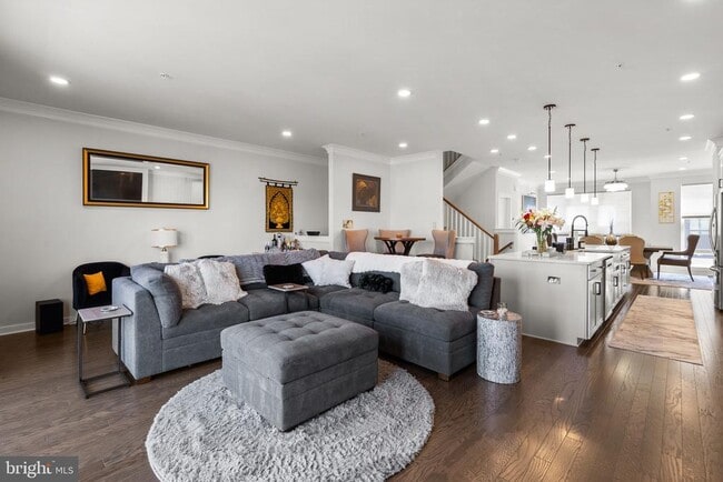 Photo - 619 Glenn Lk Dr