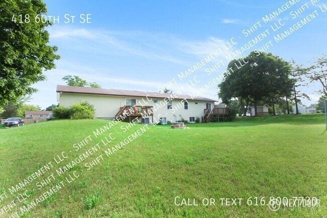 Photo - 418 60th St SE
