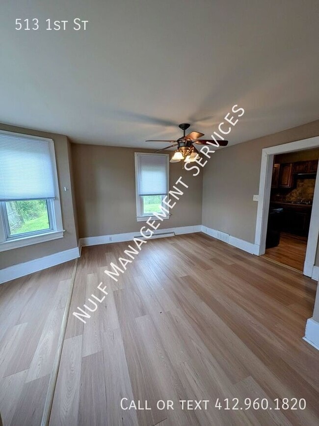 Photo - 513 1st St