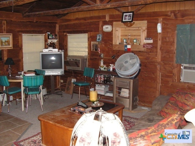 Photo - 624 Live Falls