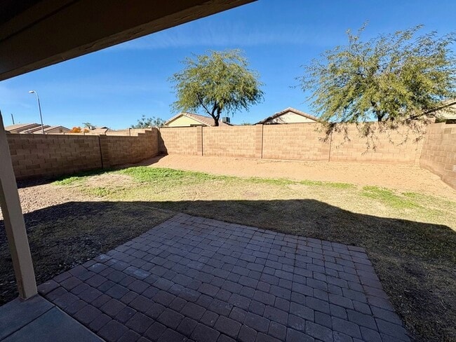 Photo - 878 E Graham Ln