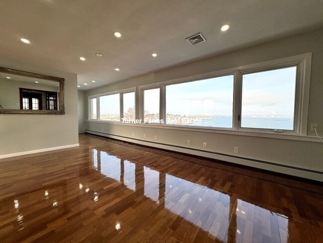 Photo - 62 Upland Rd Unit 3