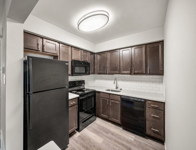 30-web-or-mls-apartment-2-4