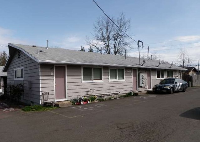 Photo - 3647 Hawthorne Ave NE