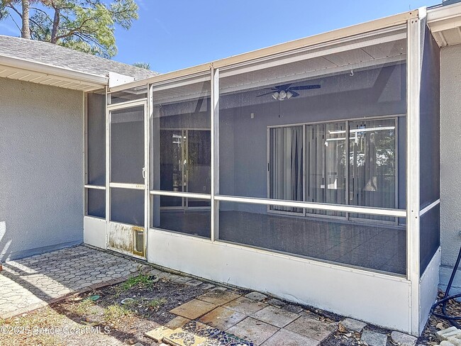 Photo - 101 Cove Loop Dr