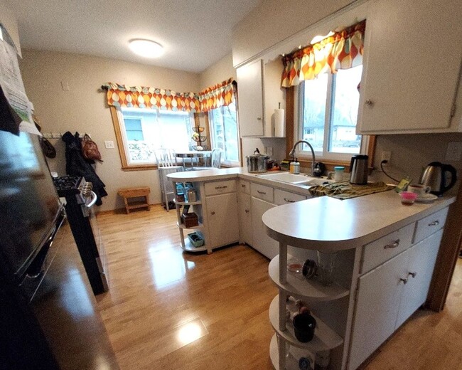 Photo - 219 12th St