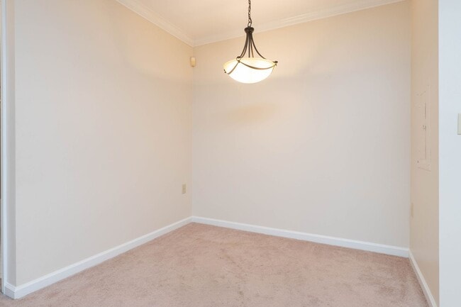 Photo - 1 BR 1 BA Condo in Reston