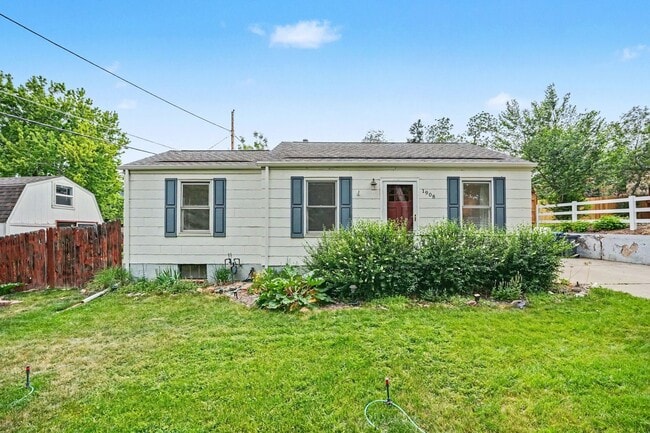 Building Photo - Charming Golden Retreat with a Backyard Oasis, Garden Dreams & Bonus Loft Office!