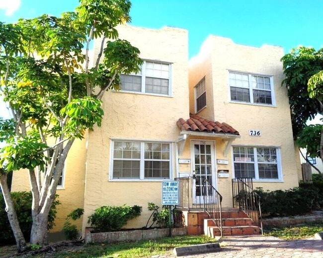Photo - 736 Omar Rd