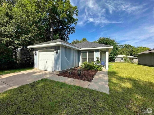 Building Photo - 8617 Ryan Ave Rental