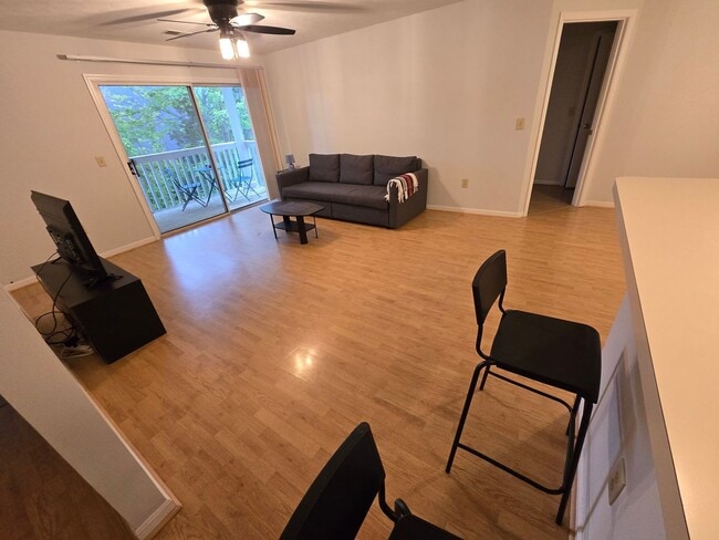 120 Carrington Ln Unit 208