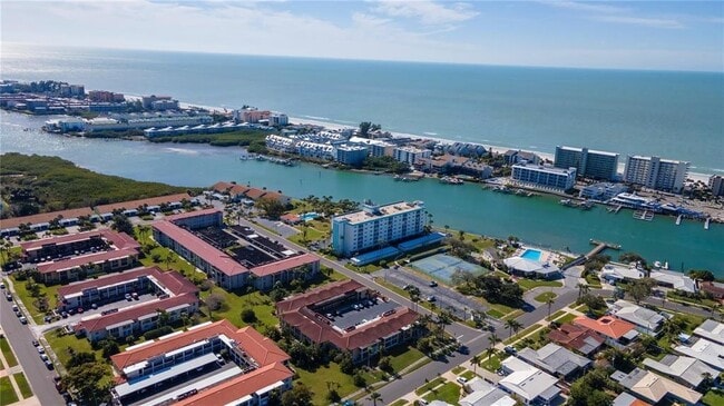 Building Photo - 10351 Regal Dr Unit 8