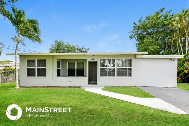 Building Photo - 6212 NW 15th Ct