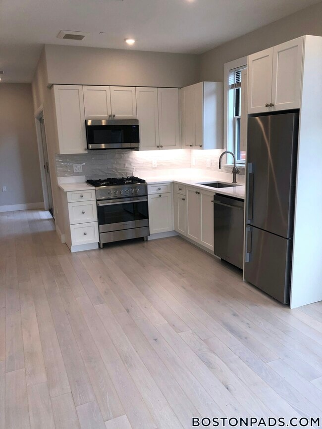 Photo - 197 Green St Unidad 205
