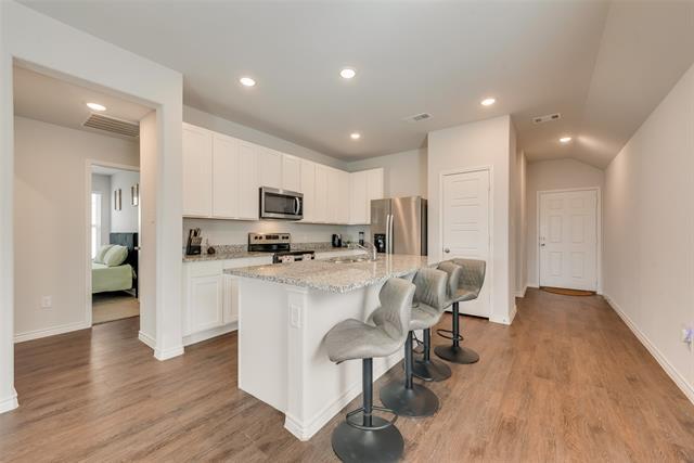 Photo - 1117 Takeoff Ave