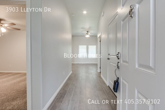 Photo - 3903 Lleyton Dr