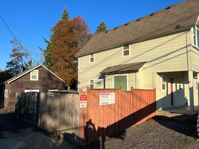 Photo - 1853 Garden Ave