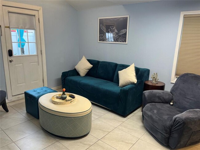 Photo - 1367 S Michigan Ave