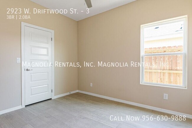 Photo - 2923 W Driftwood St Unit 3