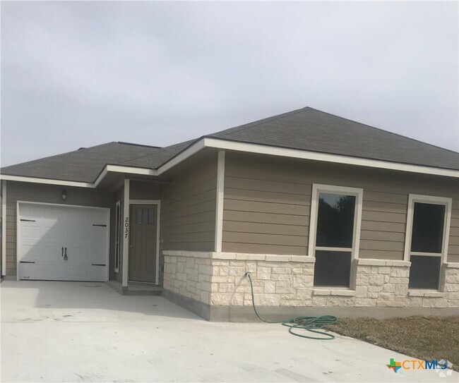 Building Photo - 2037 N Ranch Estates Blvd Rental